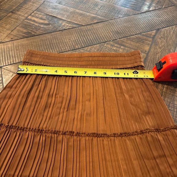 House of Harlow 1960 NWT Rust Maxi Skirt in size XS - Picture 9 of 12